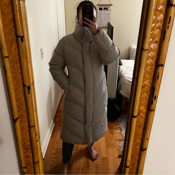 Aritzia Wilfred The Cloud Puff Long - Picture 8 of 9